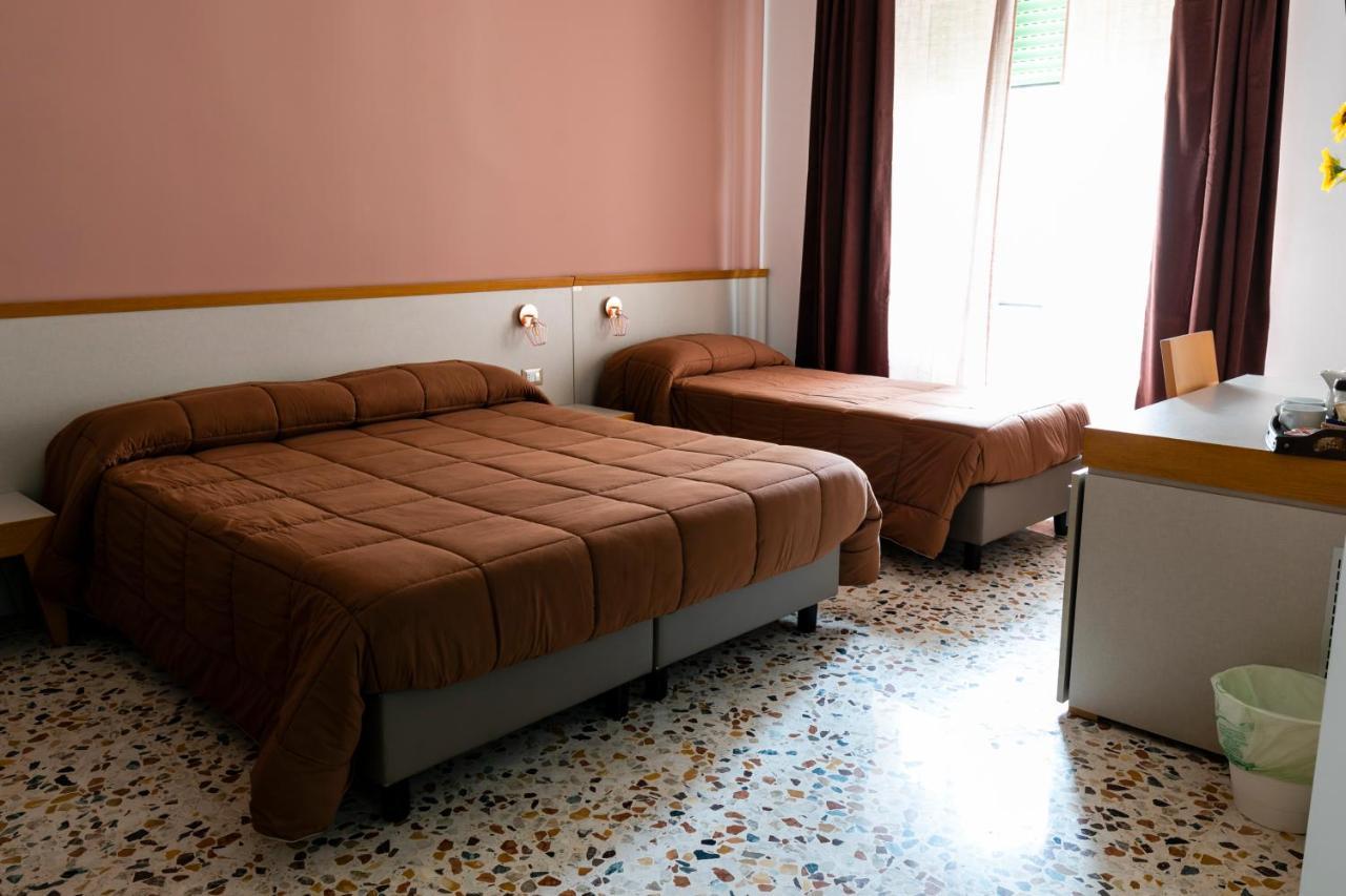 Spira Mirabilis Napoli Hotell Eksteriør bilde